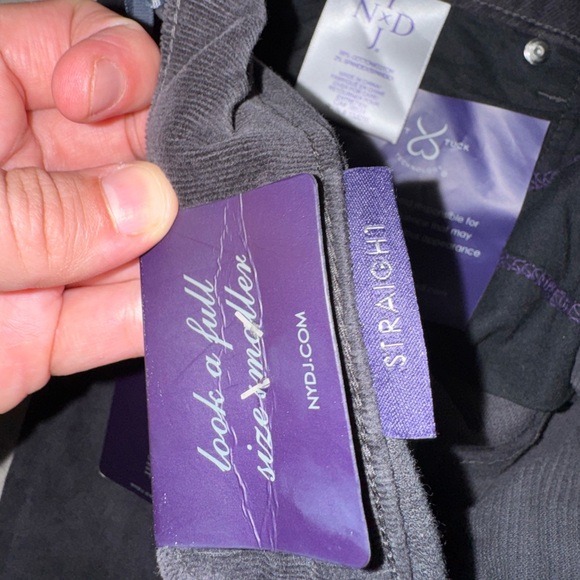 NWT NYDJ Black Straight Leg Women's Jeans Size 10 Gunmetal/Corduroy - Picture 6 of 9